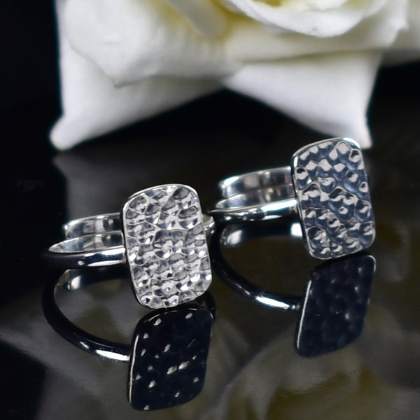 Hammered rectangle & adjustable toe ring in 925 sterling silver
