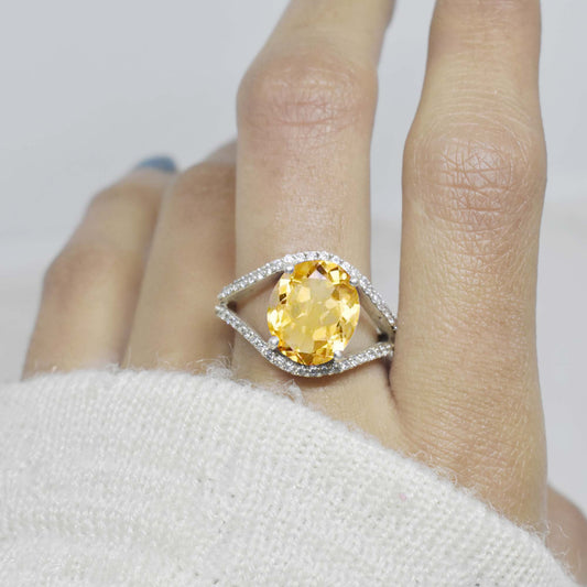 Dainty Citrine Quartz Ring