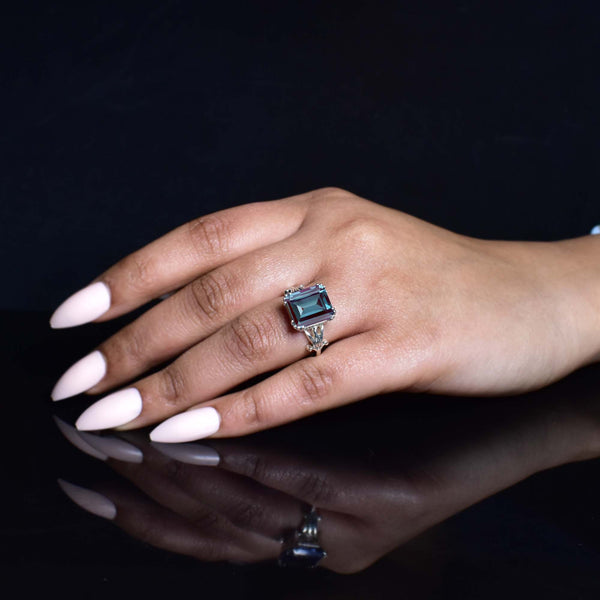 Beautifully designed and perfect artwork bezel faceted octagon shaped gemstone ring