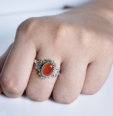 Vintage-Style Carnelian Ring in 925 Sterling Silver