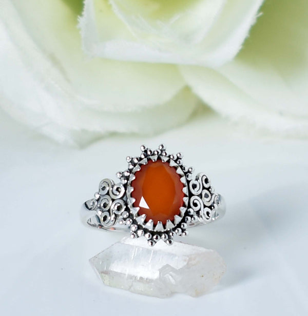 Vintage-Style Carnelian Ring in 925 Sterling Silver
