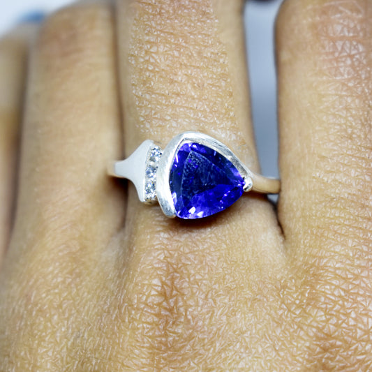 Trillion Tanzanite Gemstone Ring