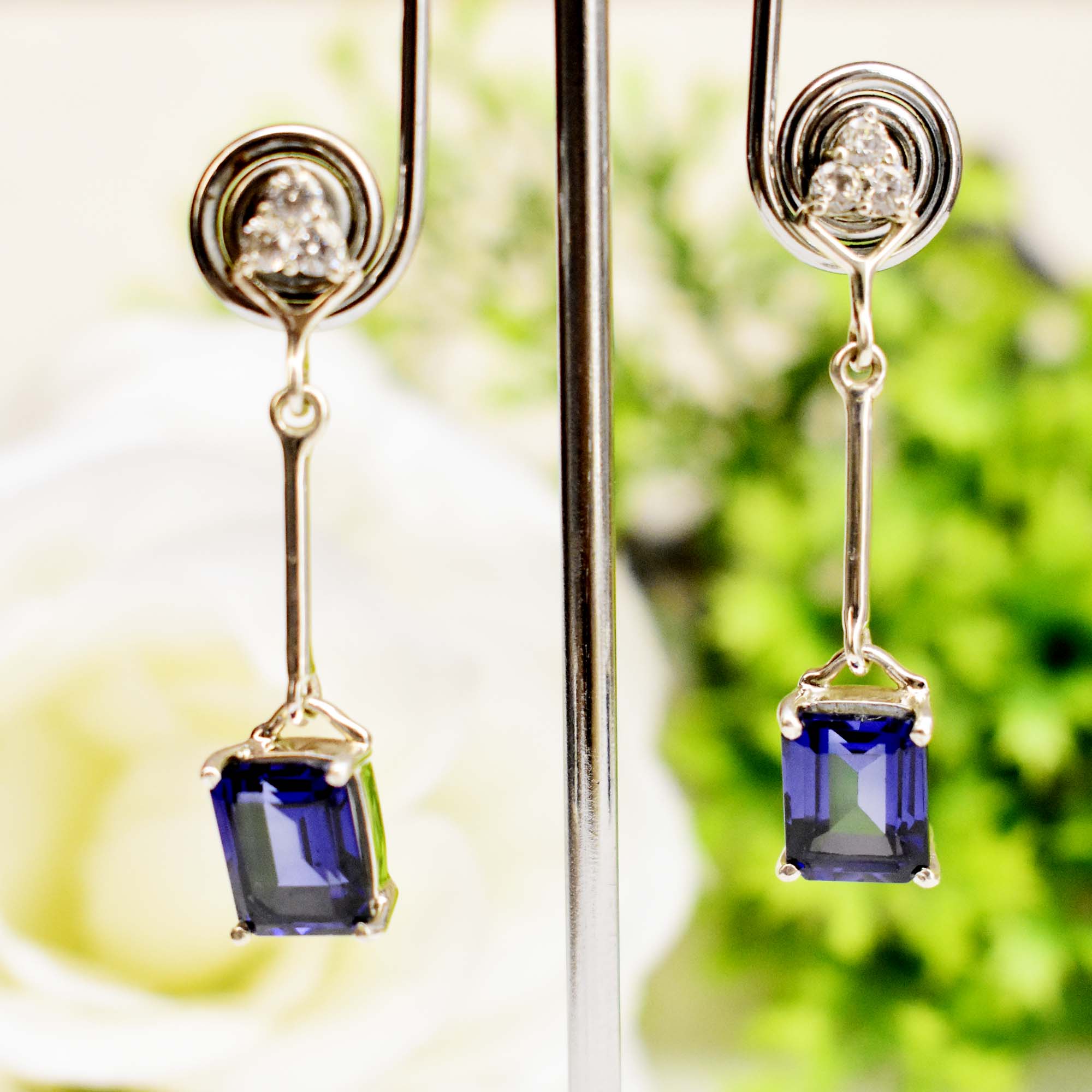 Queenly Tanzanite Halo Earring