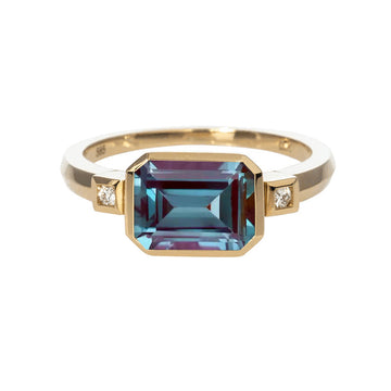 Queenly Halo Alexandrite Ring