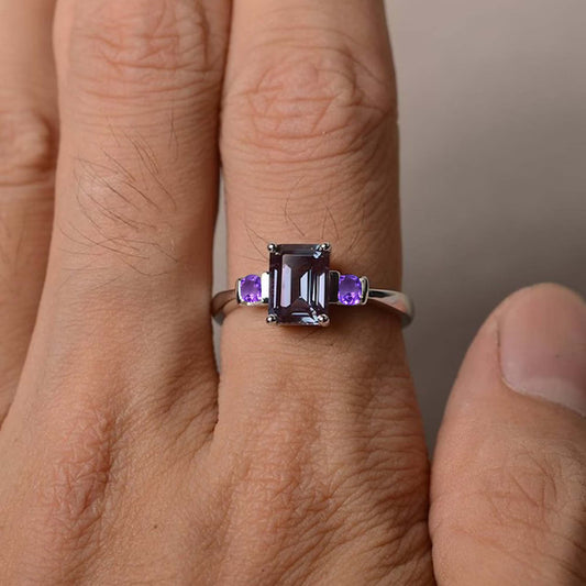 stunning Alexandrite & Amethyst Ring