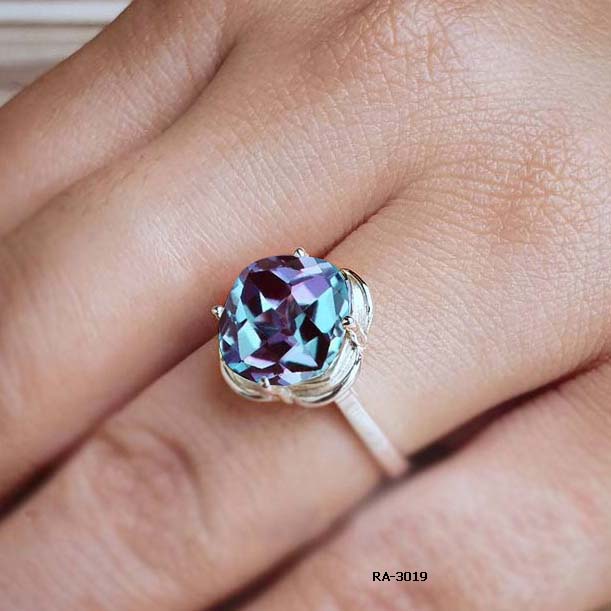 Alexandrite gemstone cloud shaped cushion cut design ring with 925 sterling silver