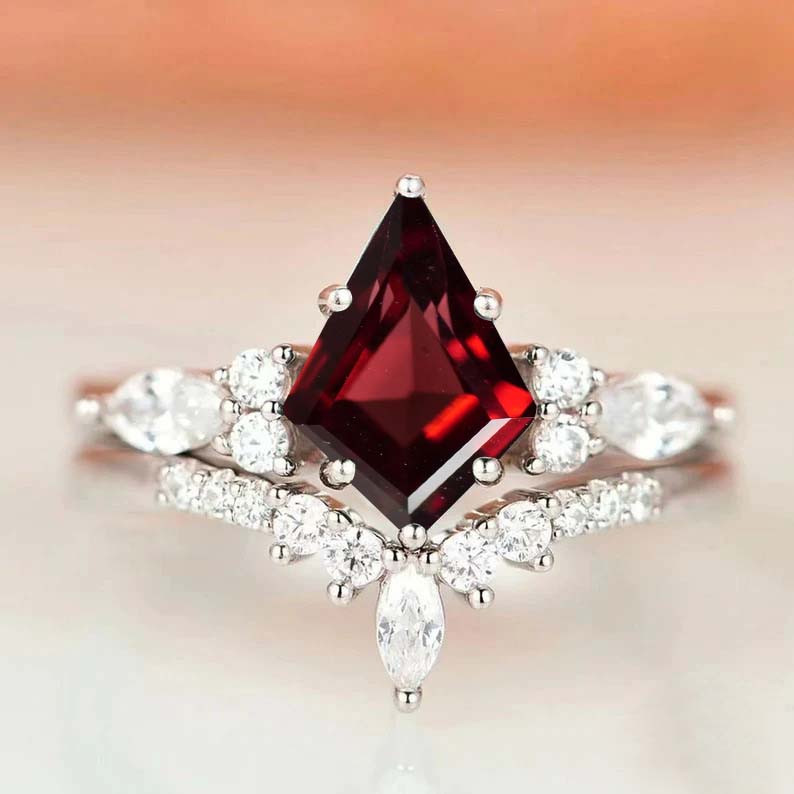 Unique Designer Garnet Ring