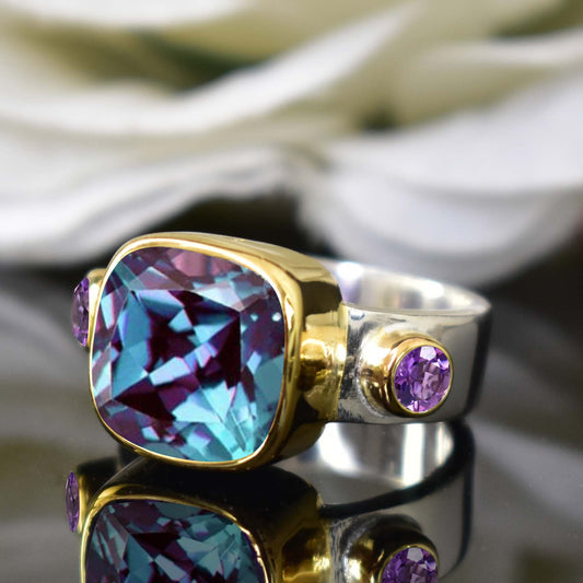 Magnificent Multicolor Alexandrite Two Tone Ring