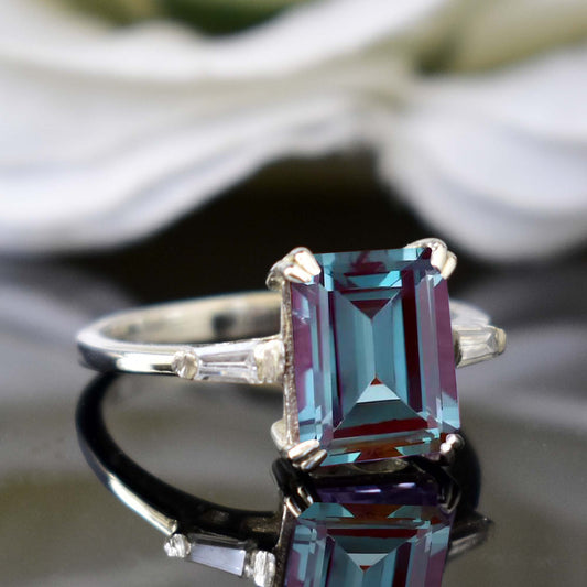 Unique Color Changing Alexandrite Ring