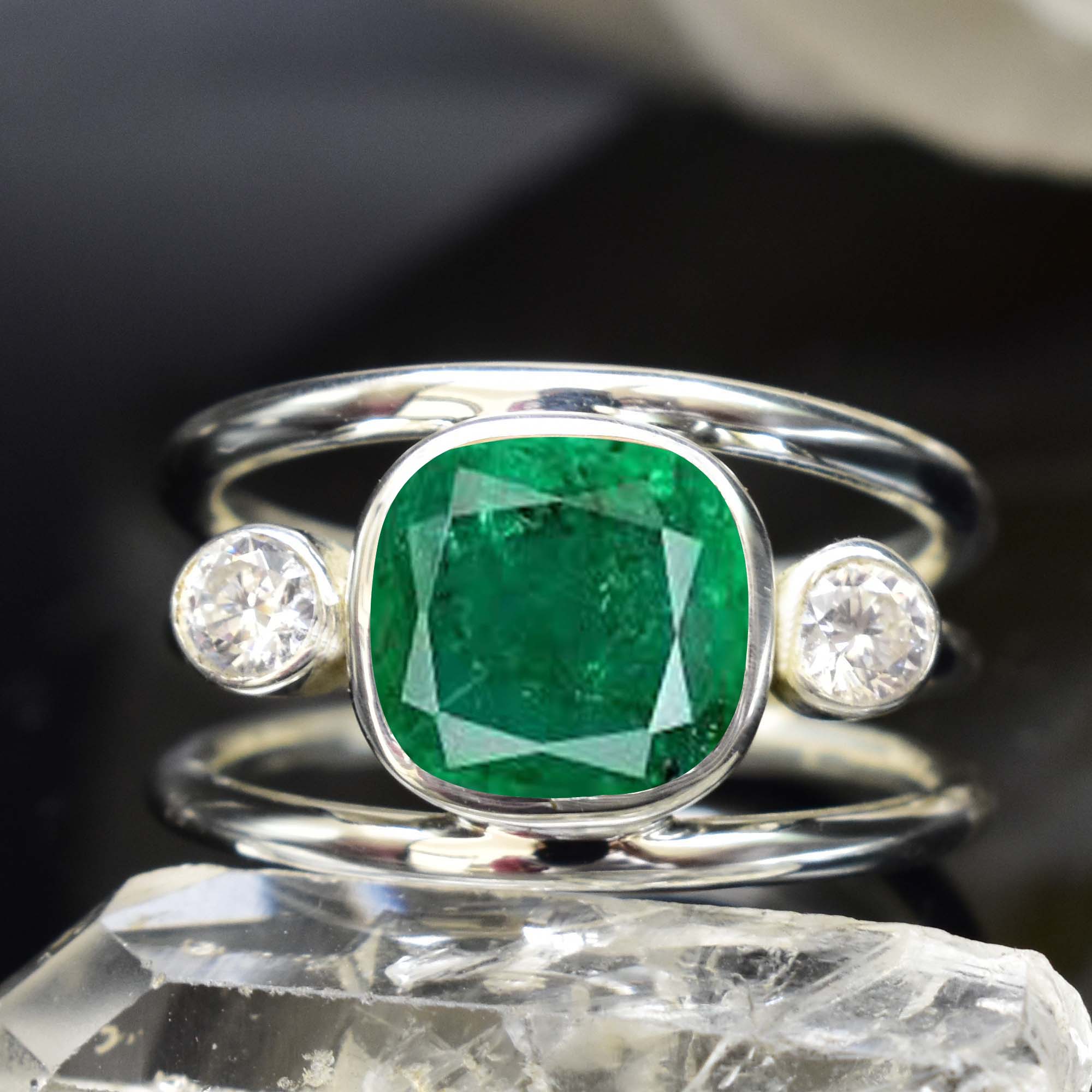 Exquisite Colombian Emerald Ring