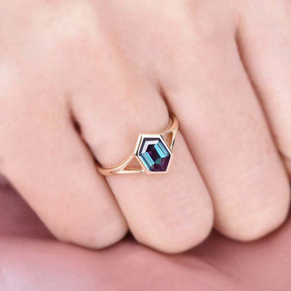 Alexandrite gemstone elongated & Faceted hexagon shaped silver ring with stylish triangular cutouts